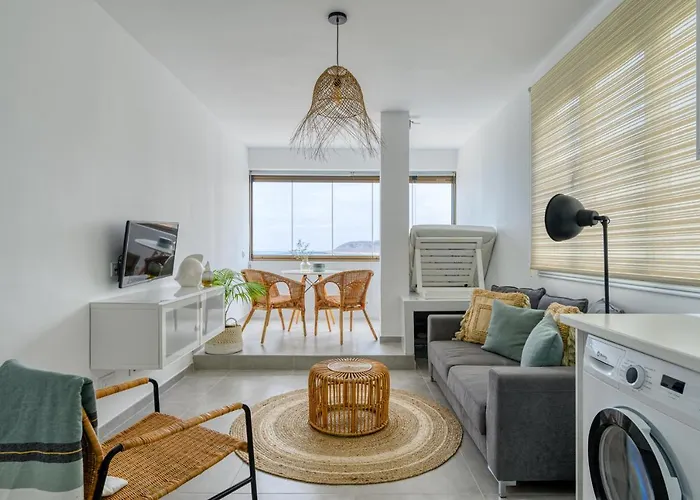 Stylish Sea View Accommodation Las Canteras